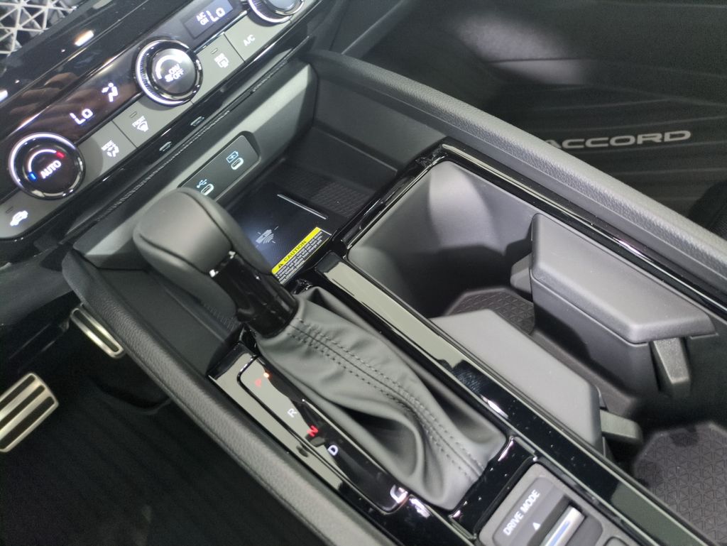 New 2025 Honda Accord Hybrid For Sale in Fort Wayne, IN