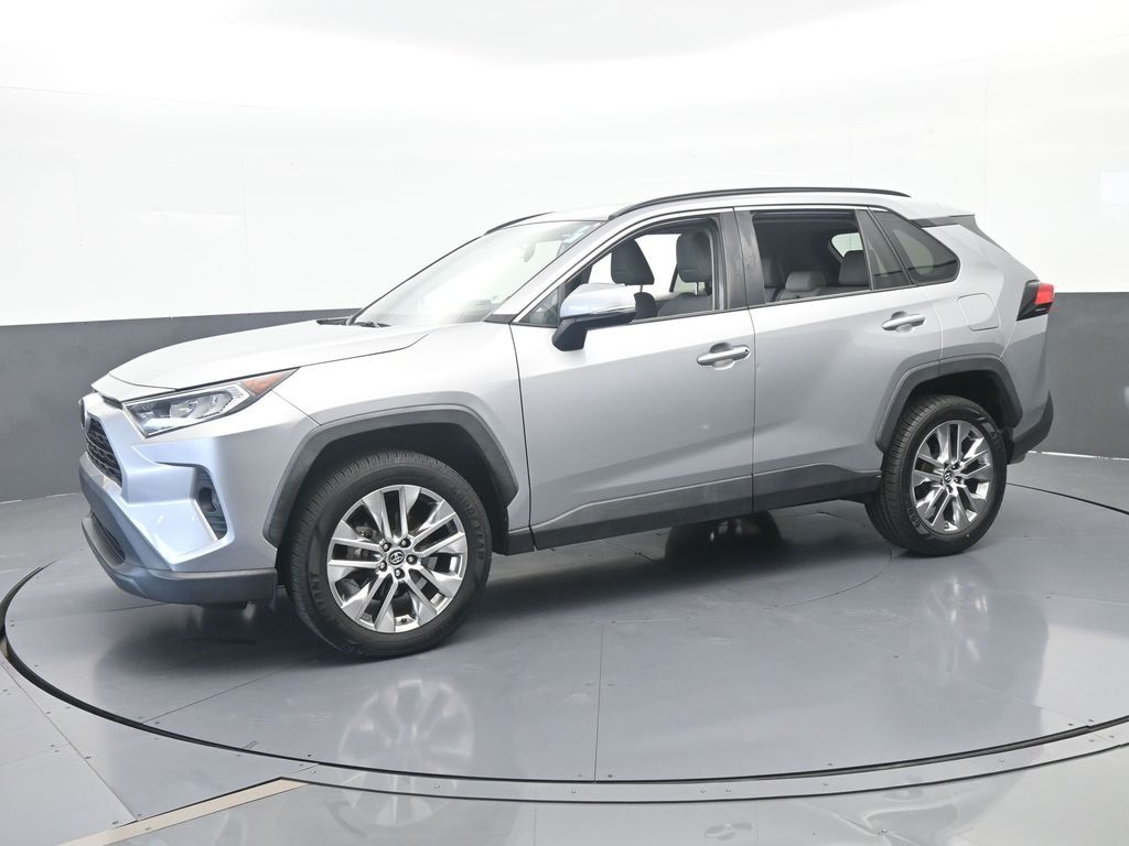 2020 Toyota RAV4 XLE Premium