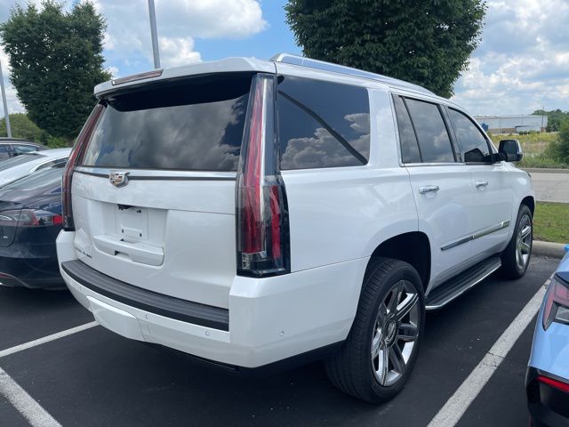 Thumbnail: 2017 Cadillac Escalade - 3