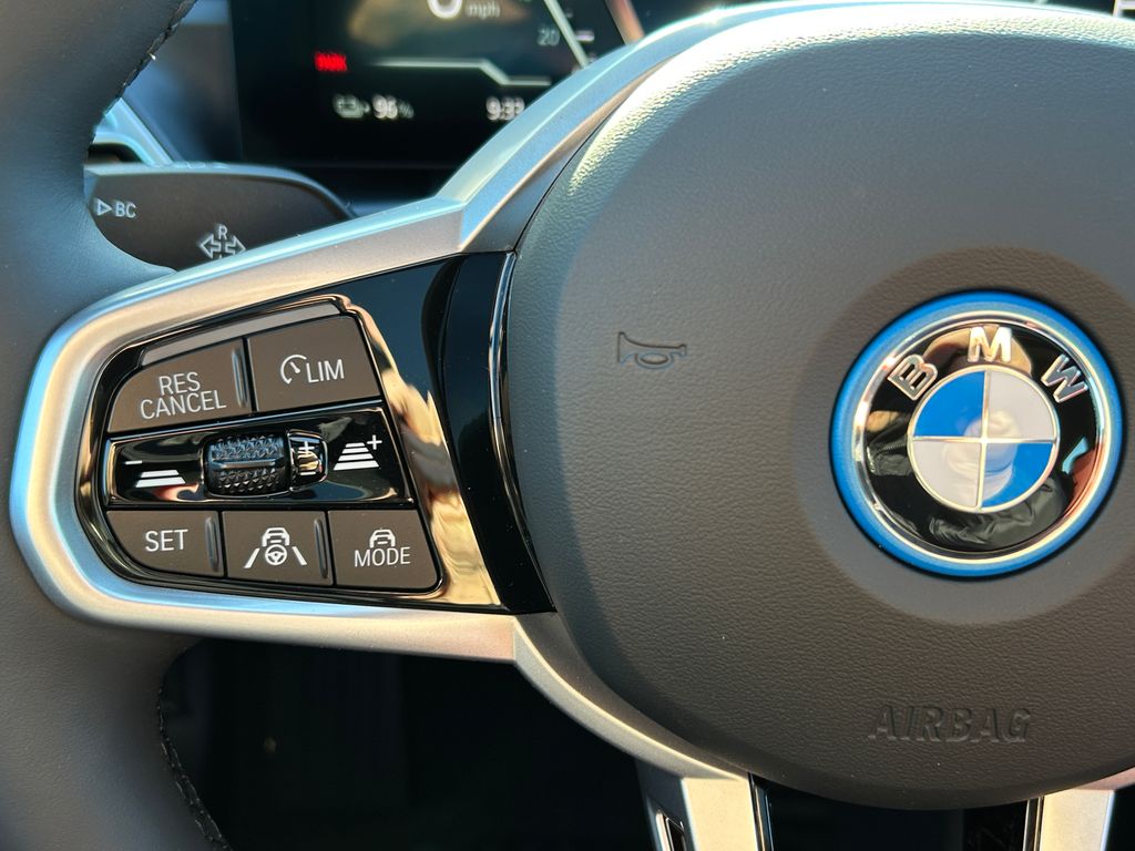 2025 BMW i4 eDrive40 19