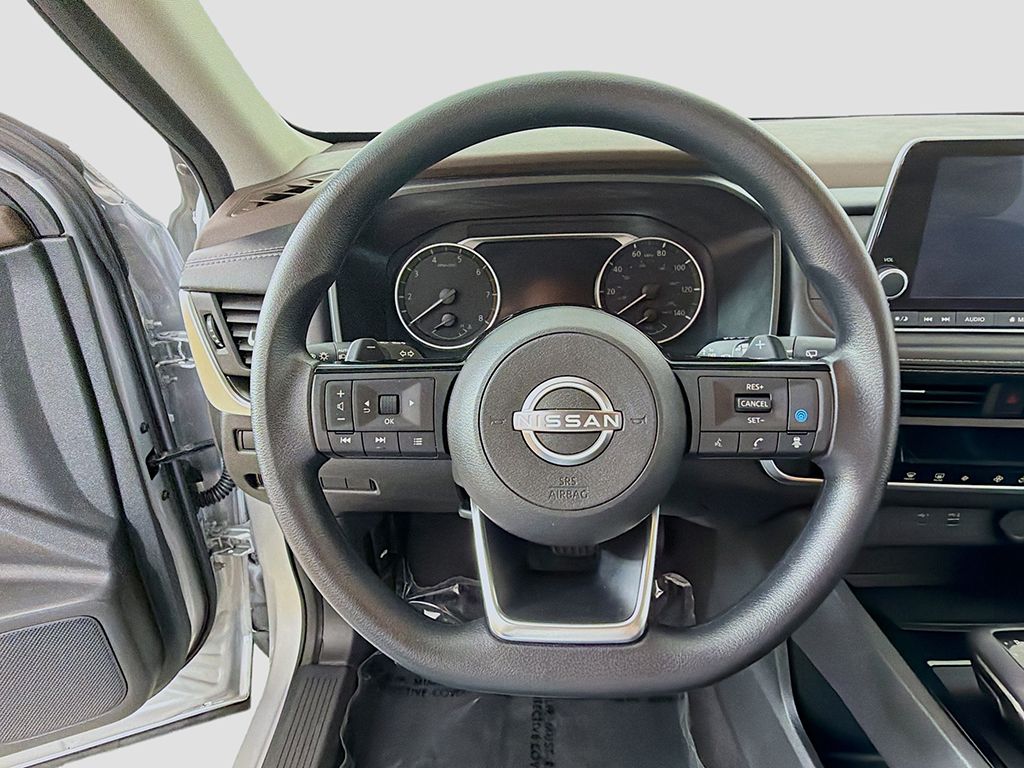 Used 2023 Silver Nissan SV image 29