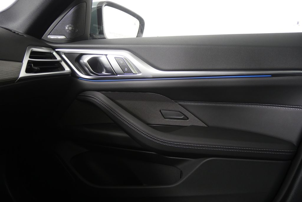 Thumbnail: 2025 BMW i4 - 28