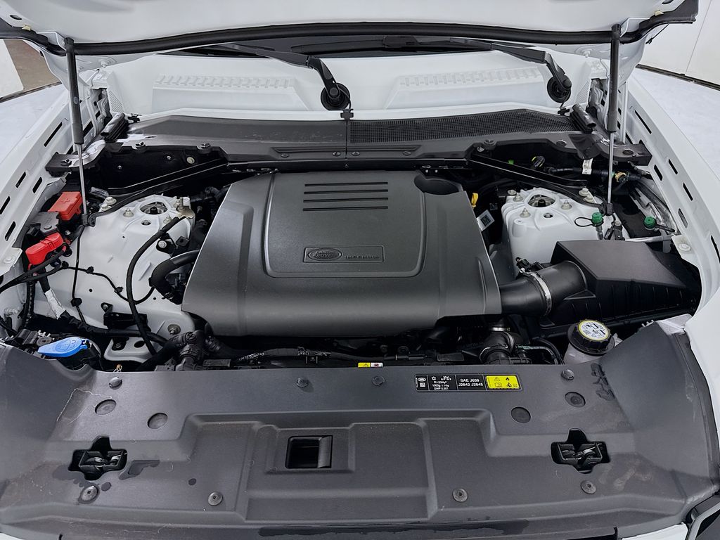 Thumbnail: 2026 Land Rover Defender - 31