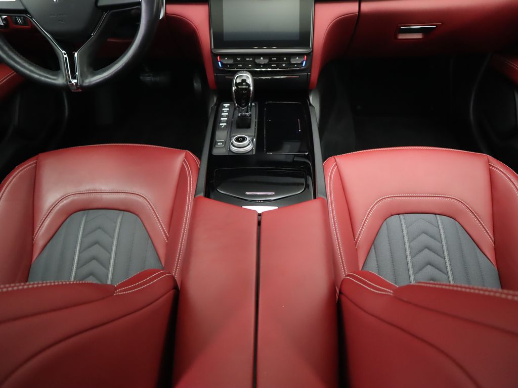 2018 Maserati Quattroporte S Q4 17