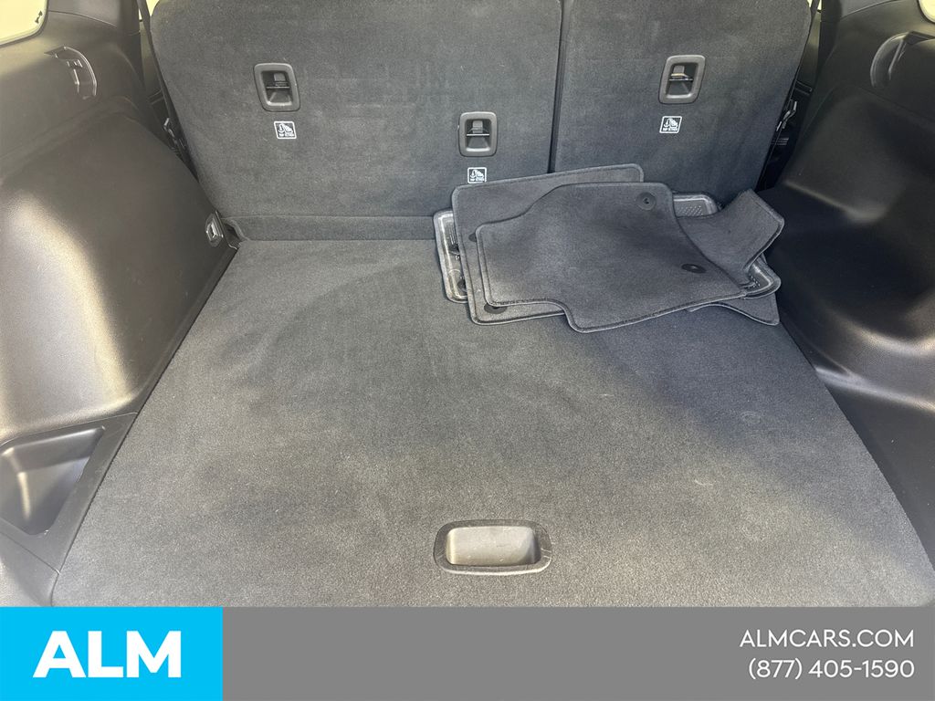 Used 2025 White Jeep Altitude image 21