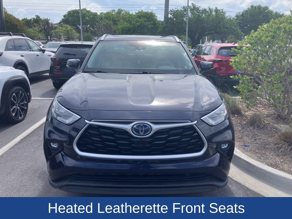 2020 Toyota Highlander Hybrid XLE