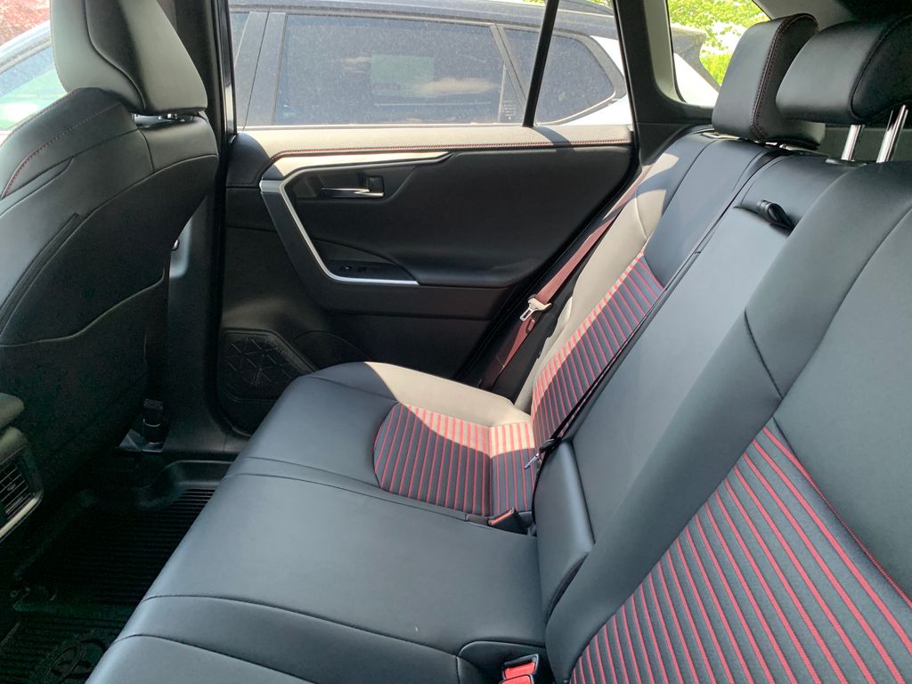 Thumbnail: 2025 Toyota RAV4 - 9