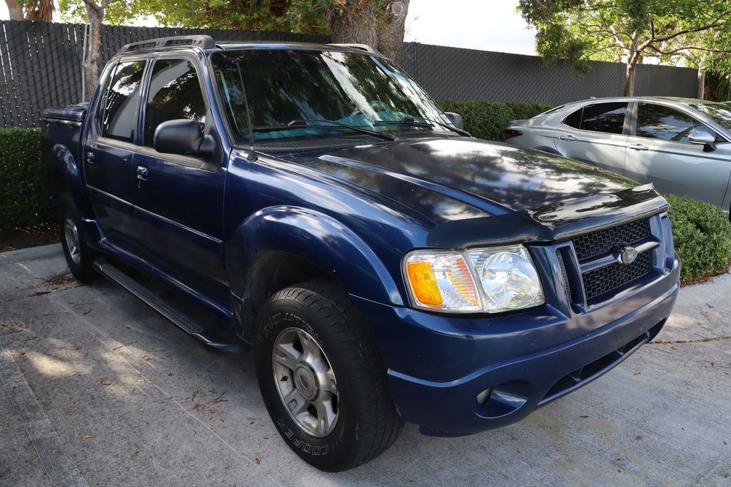 Thumbnail: 2004 Ford Explorer Sport Trac - 6