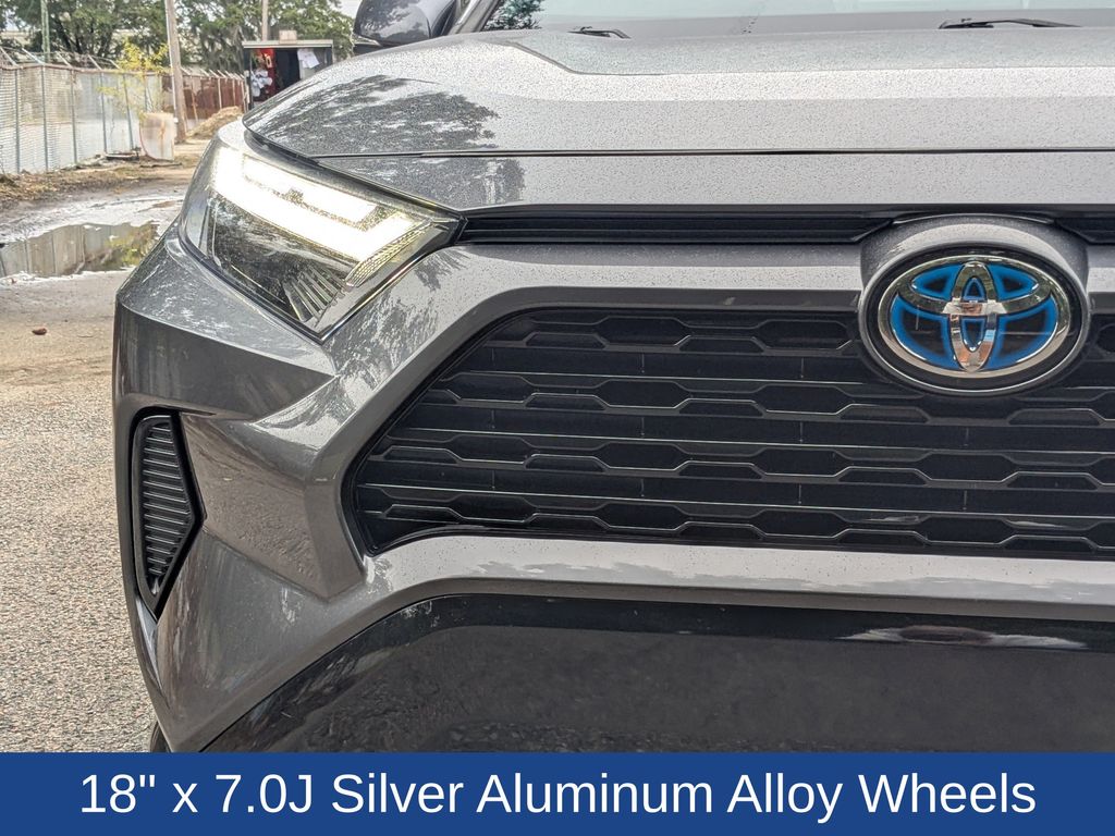 2023 Toyota RAV4 Hybrid SE