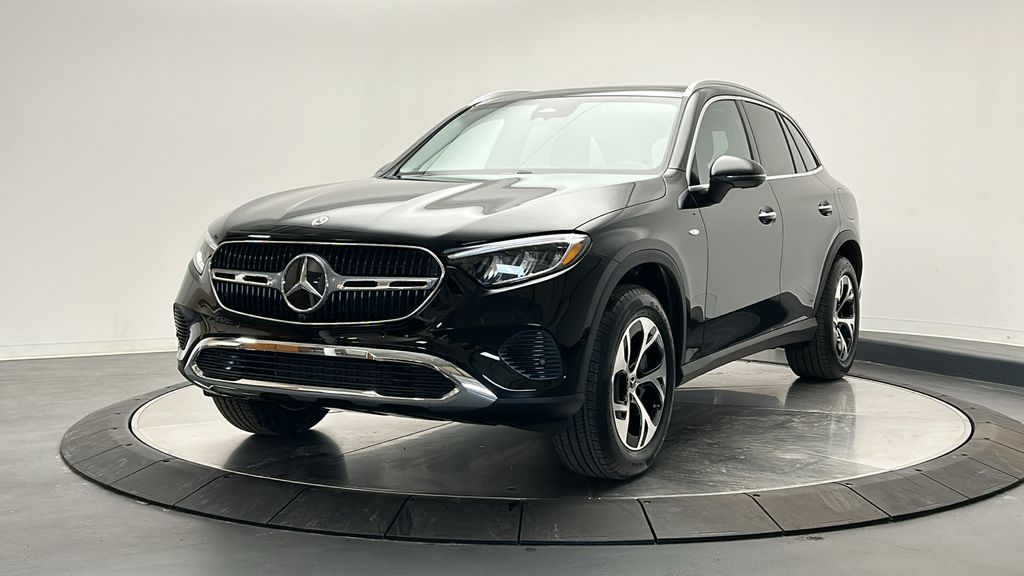 2025 Mercedes-Benz GLC 350 3