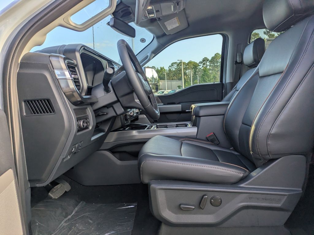 2026 Ford F-350 Super Duty LARIAT