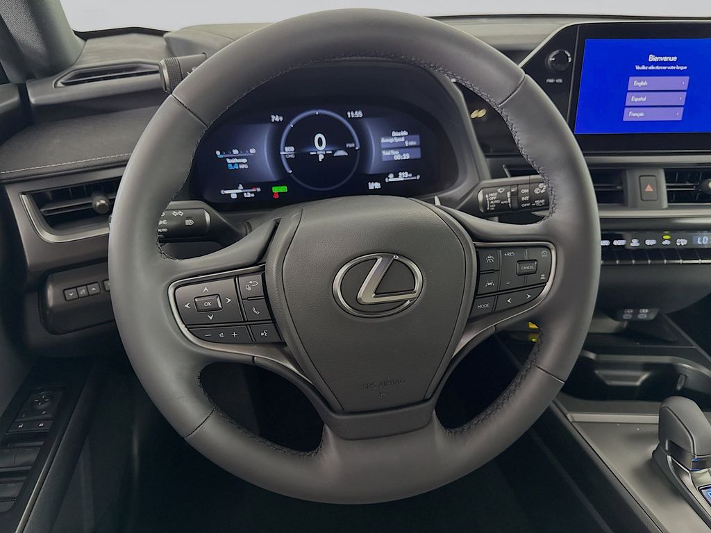 Thumbnail: 2025 Lexus UX - 10