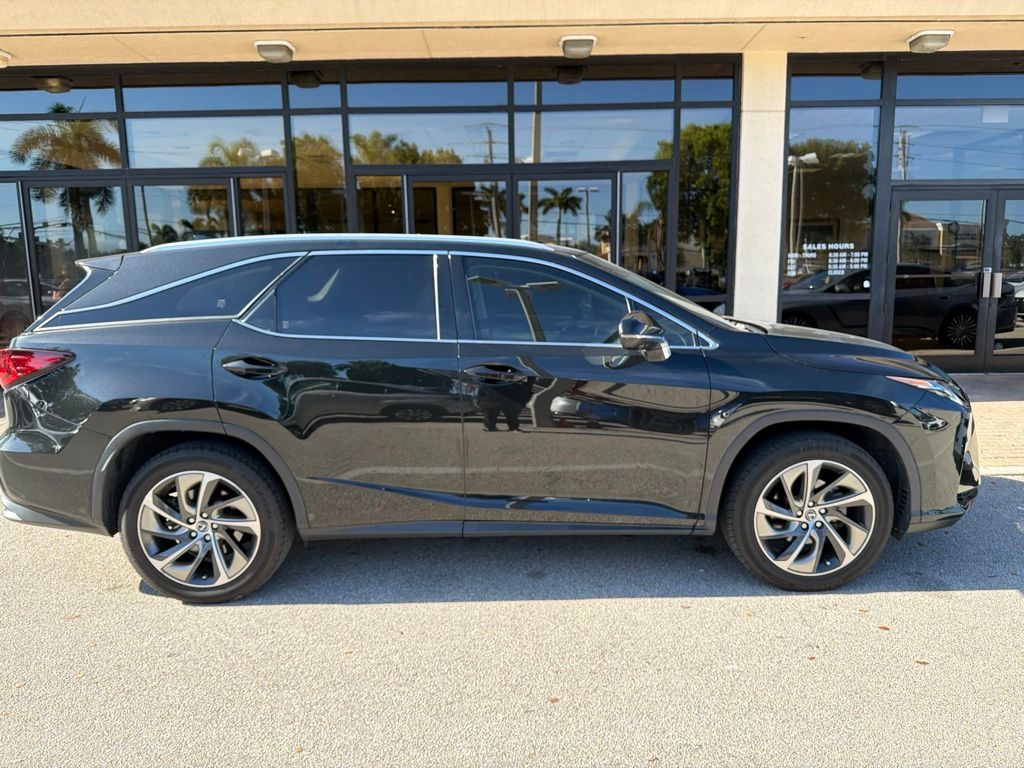 Used 2019  Lexus 350L image 5