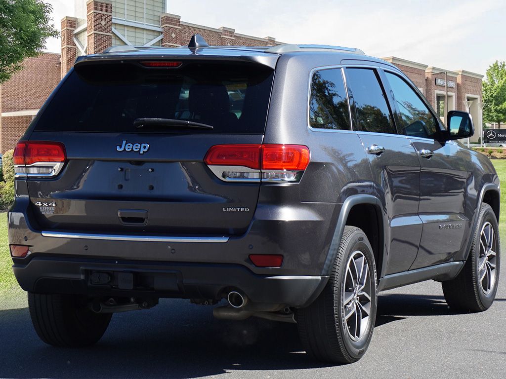 Thumbnail: 2018 Jeep Grand Cherokee - 6