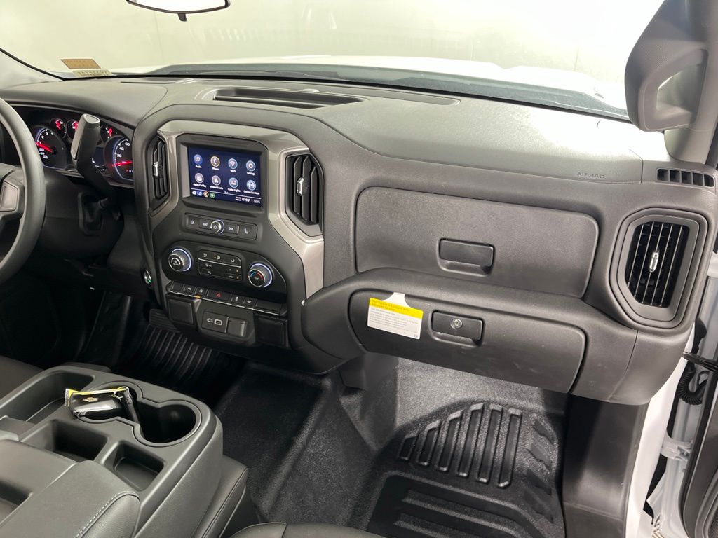 Thumbnail: 2026 Chevrolet Silverado 1500 - 12
