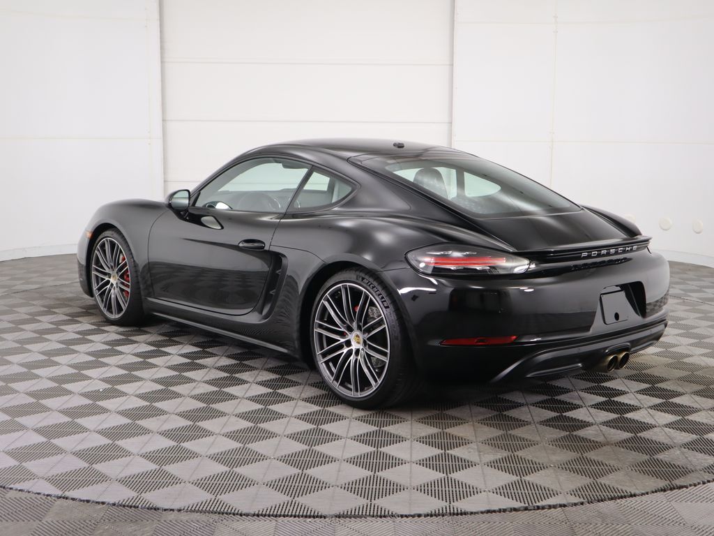 Thumbnail: 2021 Porsche 718 Cayman - 3