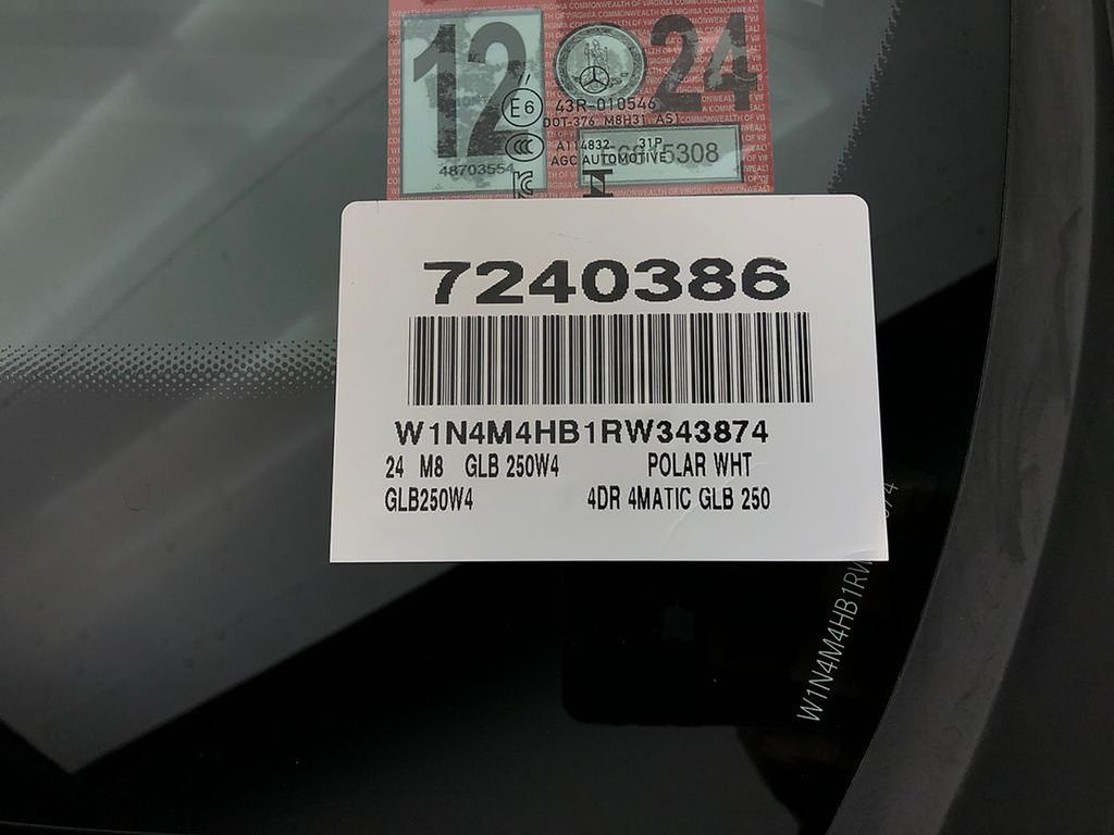 2024 Mercedes-Benz GLB 250 28