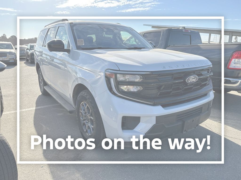 Space Silver Metallic 2025 Ford Expedition SUV / Crossover Four-Wheel Drive Automatic