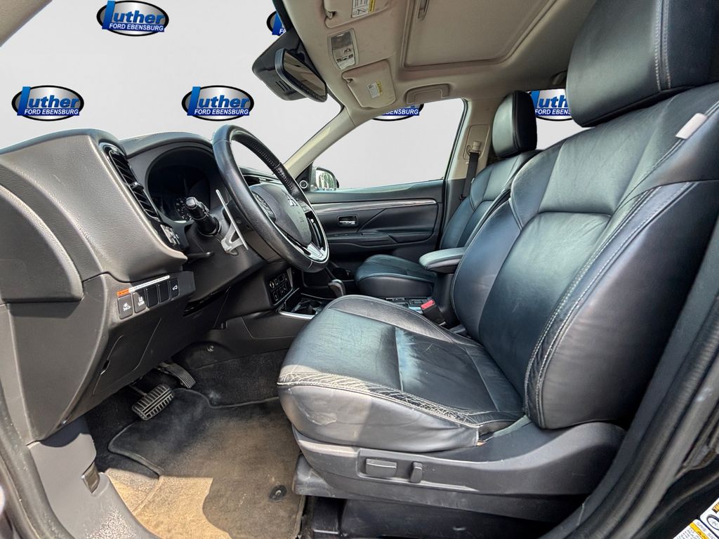2019 Mitsubishi Outlander GT Black at Auto Express Mitsubishi