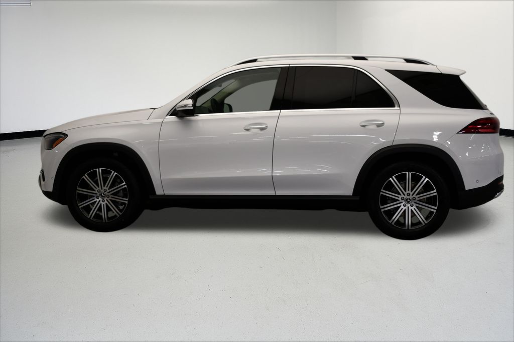 Thumbnail: 2026 Mercedes-Benz GLE - 2