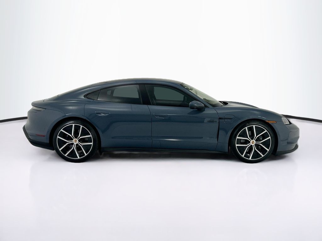 Thumbnail: 2026 Porsche Taycan - 8