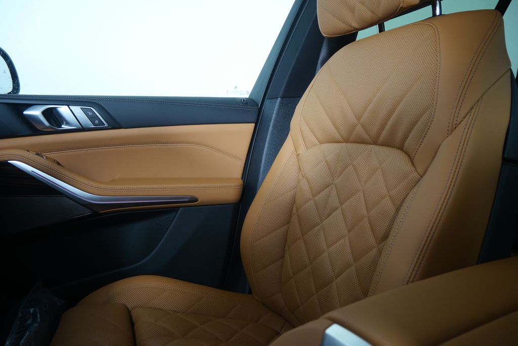 Thumbnail: 2026 BMW X5 - 23