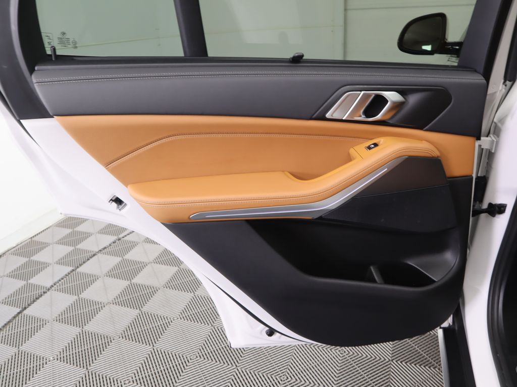 Thumbnail: 2022 BMW X5 - 26