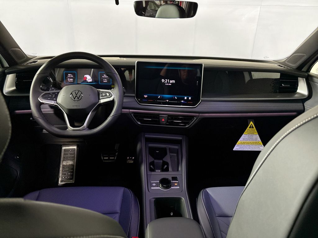 2025 Volkswagen Tiguan 2.0T SE R-Line Black