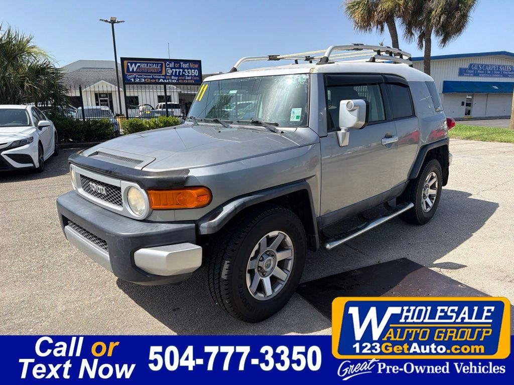 Silver Fresco Metallic 2011 Toyota FJ Cruiser SUV / Crossover 4X2 5-Speed Automatic
