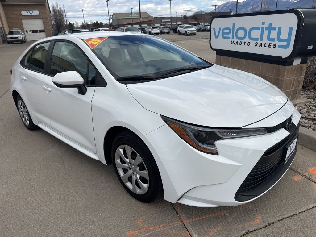 2025 Toyota Corolla LE FWD