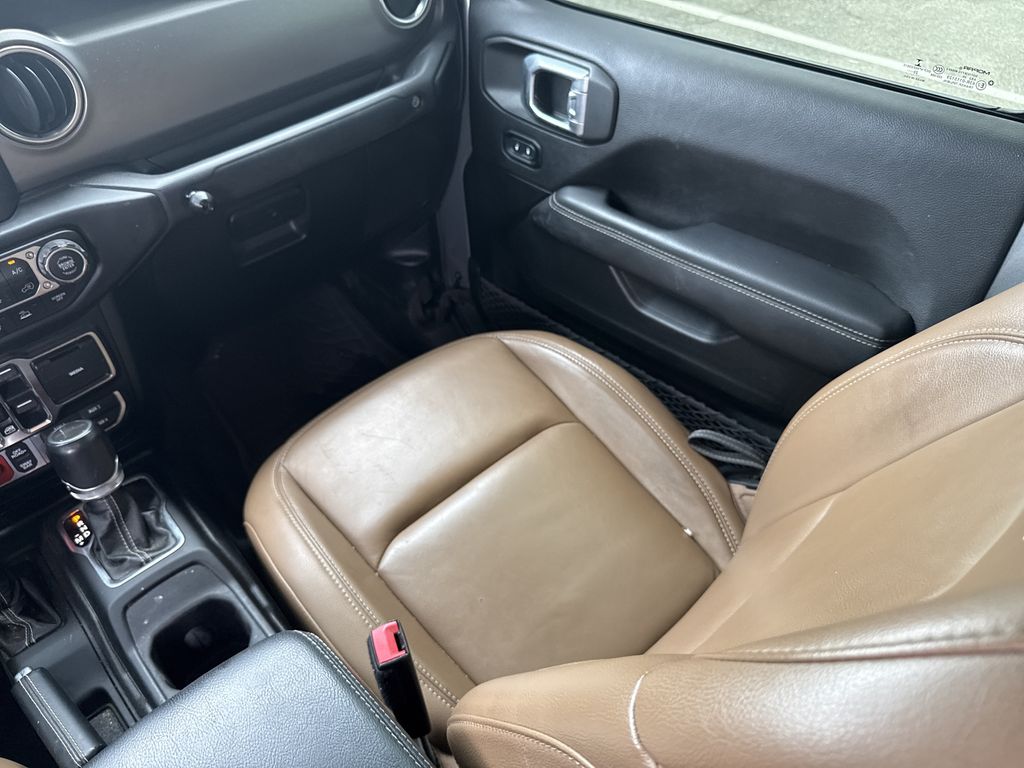2021 Jeep Gladiator Rubicon Silver at Gullo Toyota