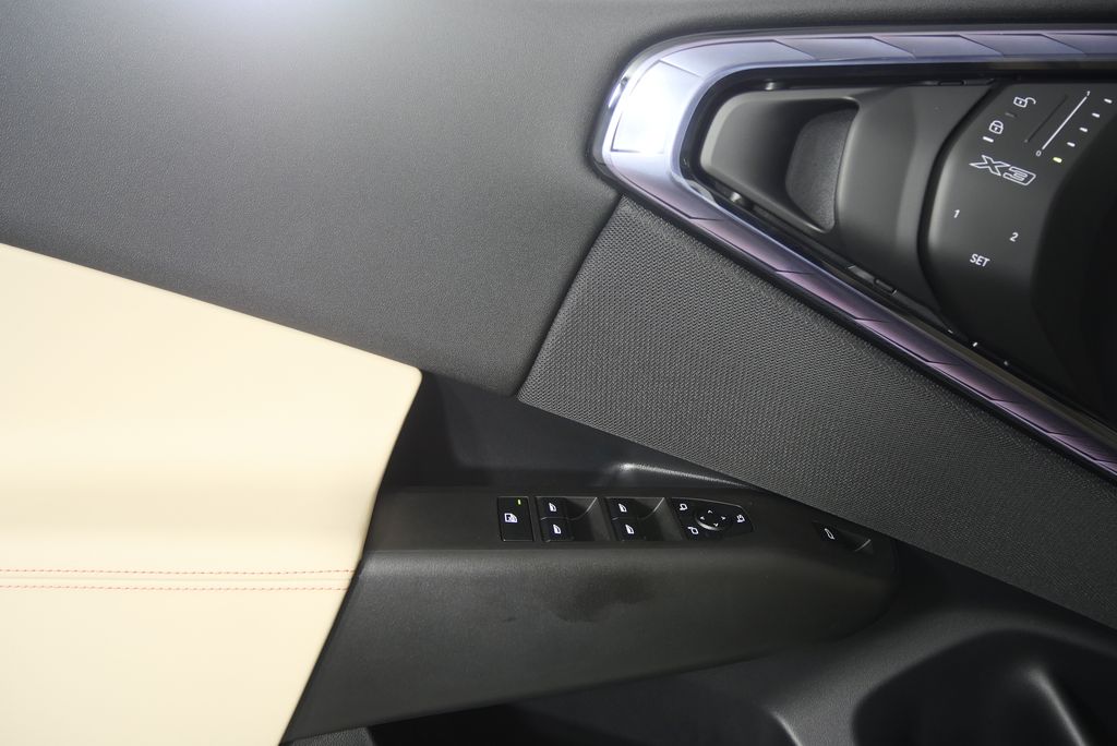 Thumbnail: 2025 BMW X3 - 8
