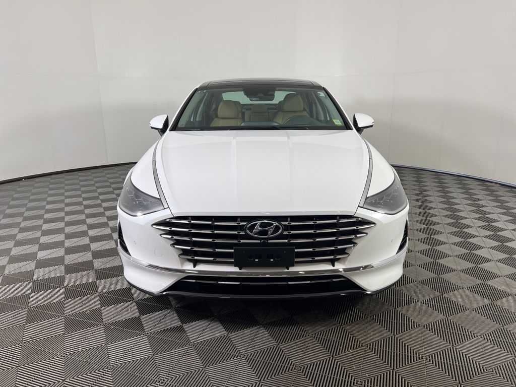 Certified Used 2023 White Hyundai Limited image 3
