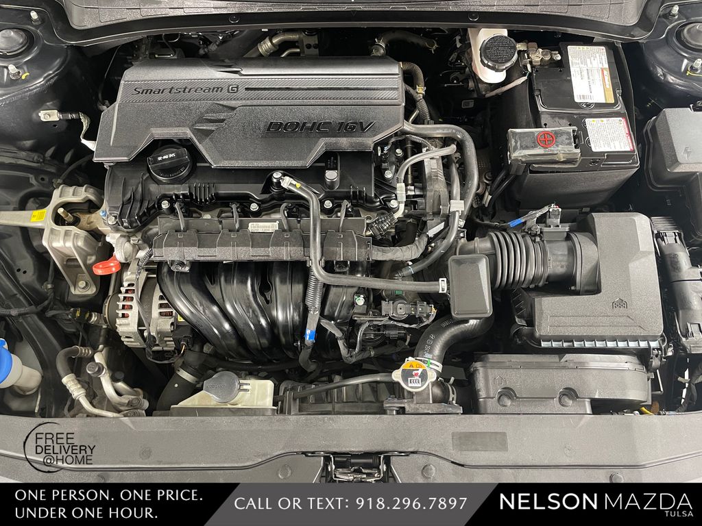 Used 2022 Black Hyundai SEL image 48