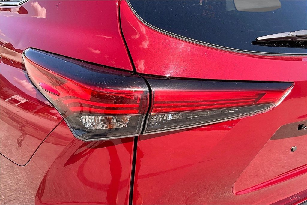 Used 2022 Toyota Highlander SUV