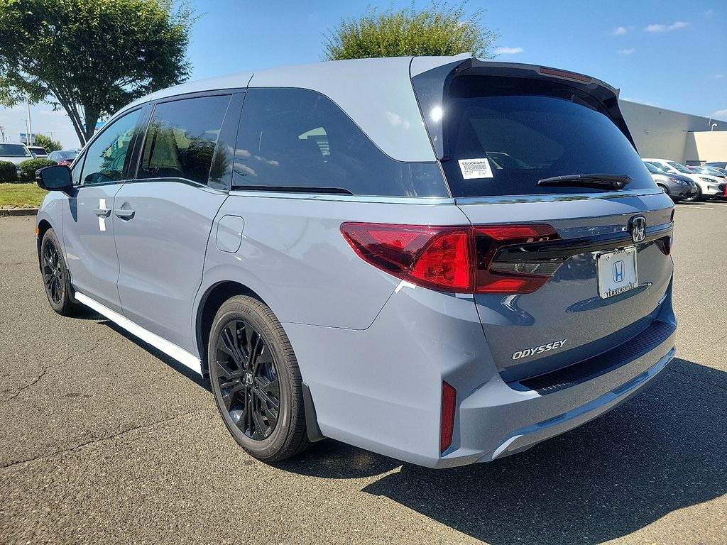 Thumbnail: 2025 Honda Odyssey - 4