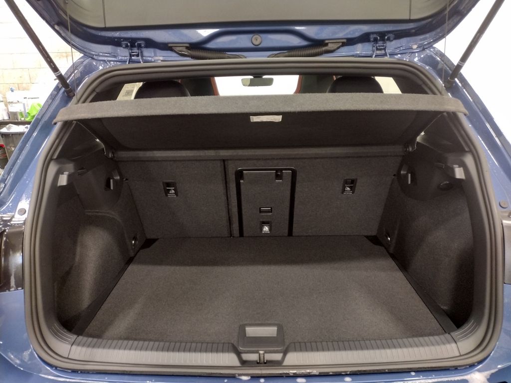2025 Volkswagen Golf GTI 2.0T SE