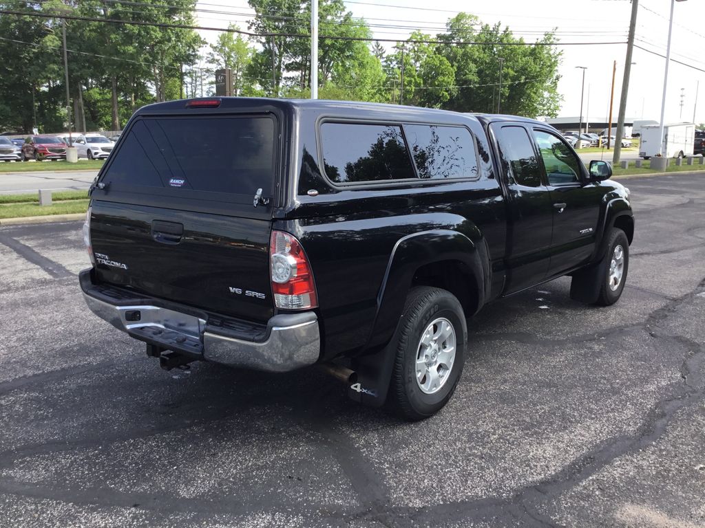 Thumbnail: 2015 Toyota Tacoma - 5