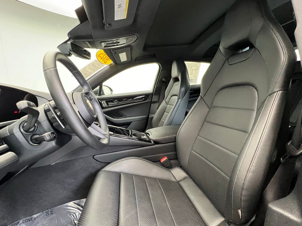 Thumbnail: 2025 Porsche Panamera - 5