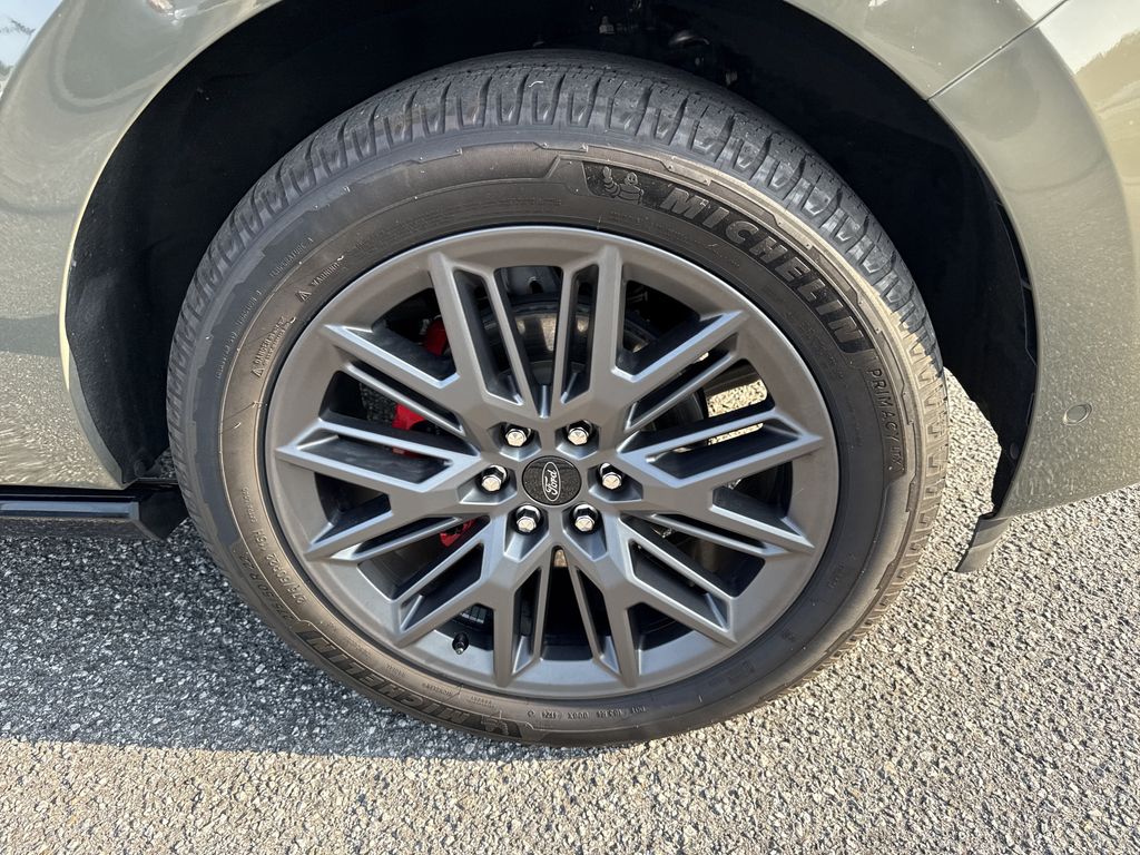 Used 2025 Ford Expedition SUV