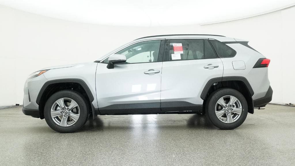 Thumbnail: 2025 Toyota RAV4 - 4