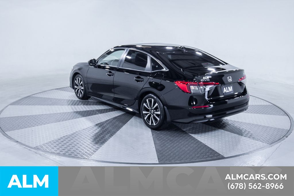 Used 2024  Honda EX image 5