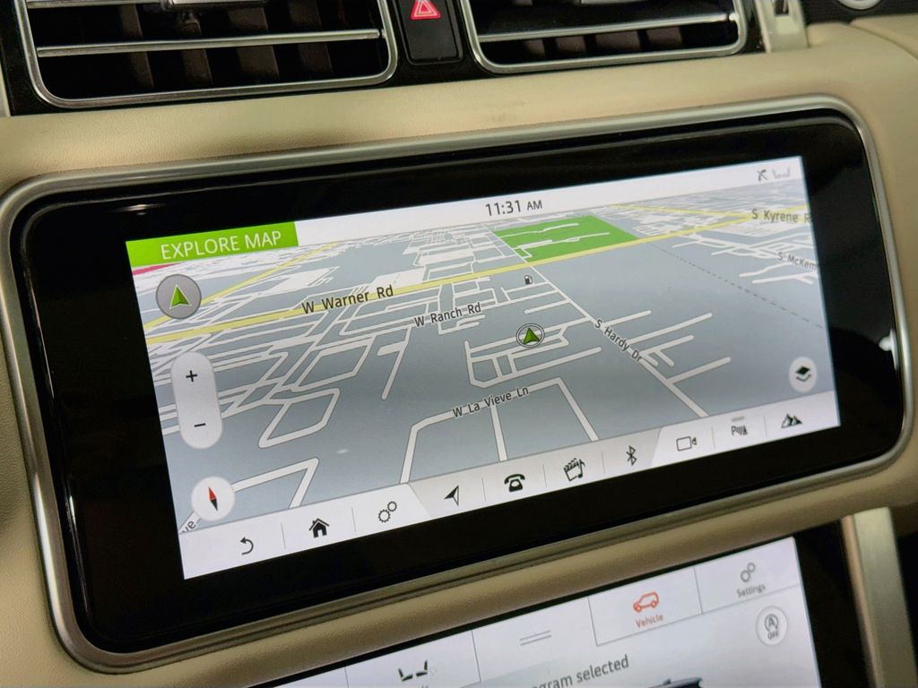 Thumbnail: 2020 Land Rover Range Rover - 15