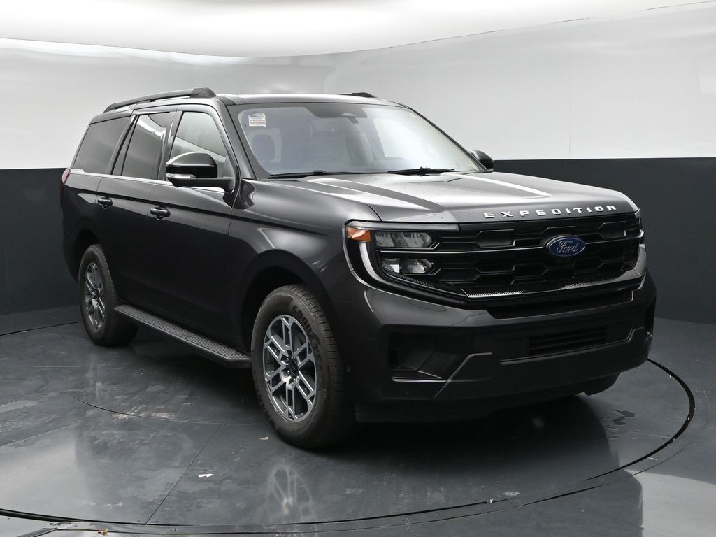 Gray Metallic 2025 Ford Expedition SUV / Crossover 4X2 Automatic