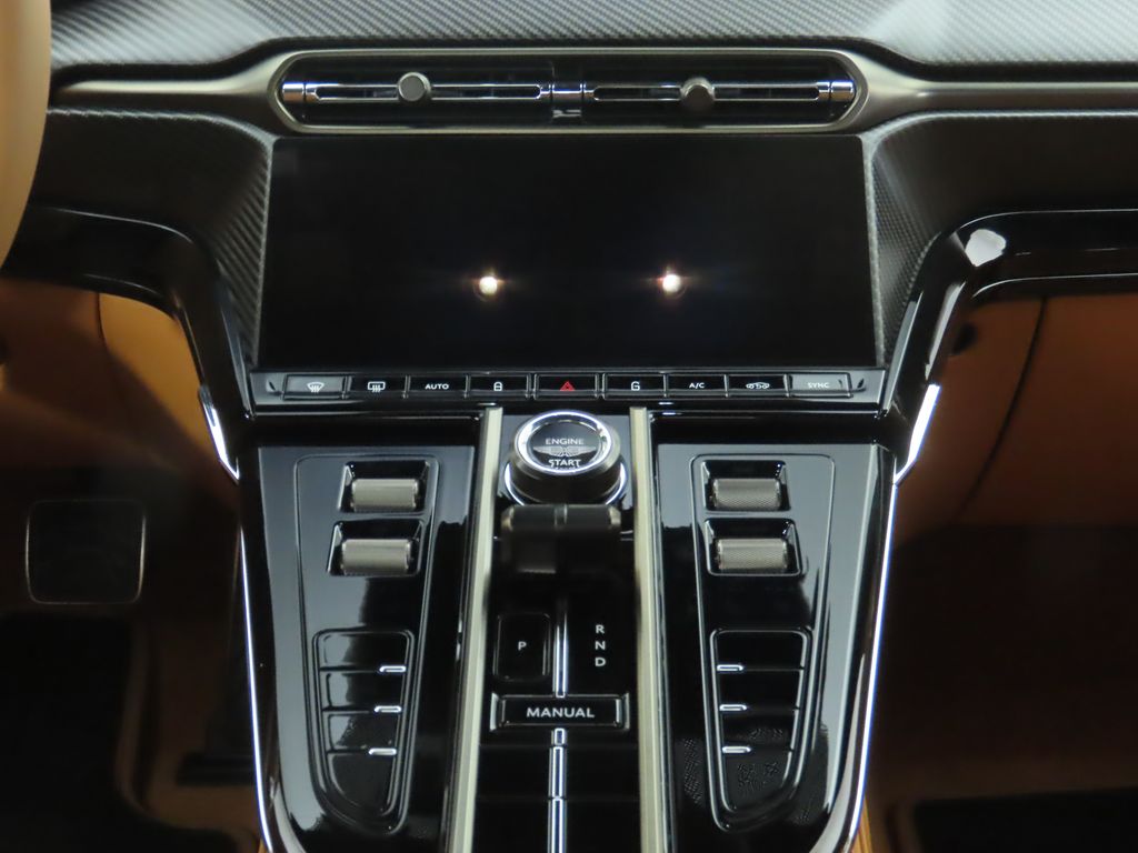 Thumbnail: 2026 Aston Martin Vantage - 14