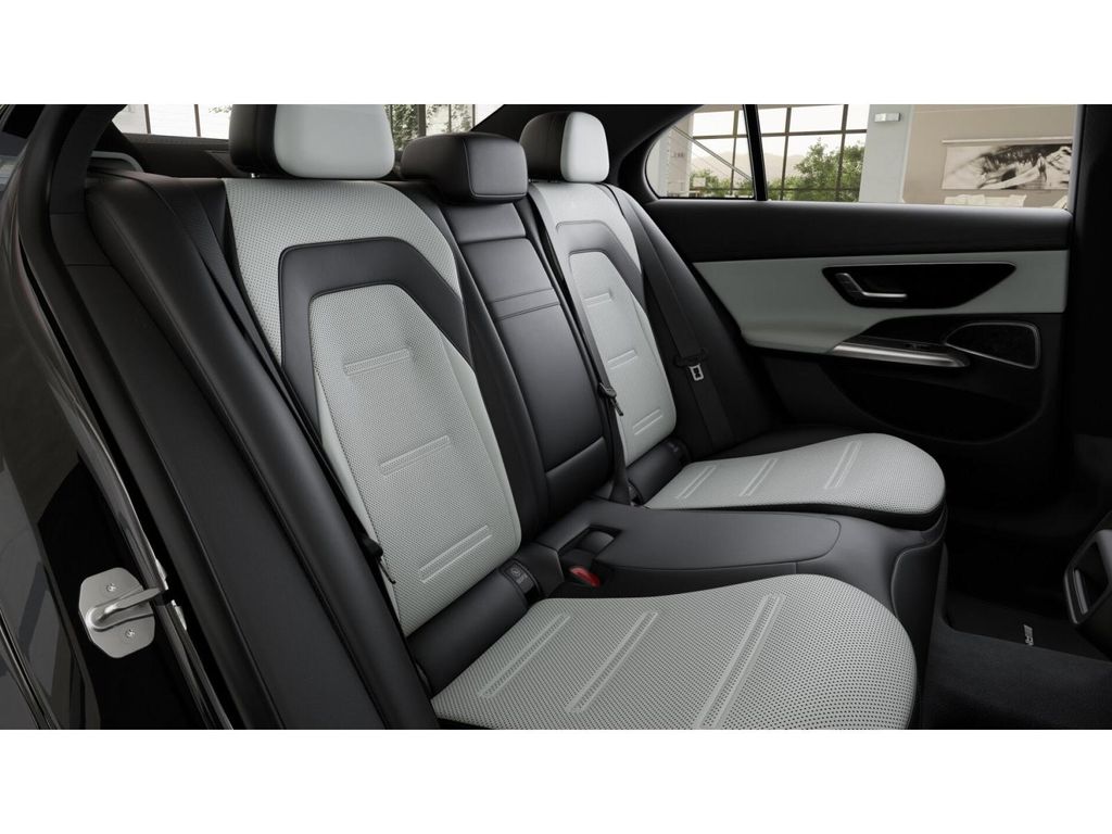 Thumbnail: 2026 Mercedes-Benz E-Class - 5