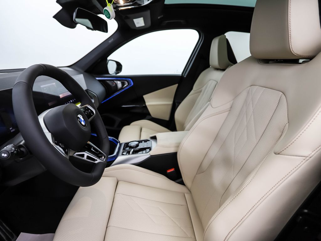 Thumbnail: 2026 BMW X3 - 12