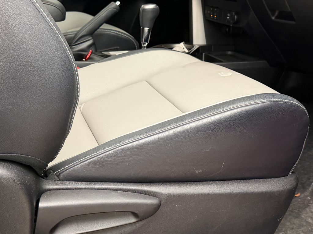 Thumbnail: 2017 Toyota RAV4 - 13