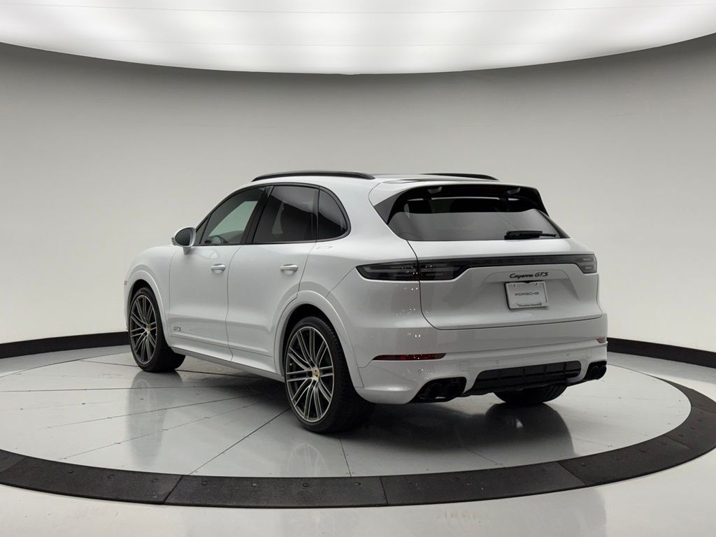 Thumbnail: 2023 Porsche Cayenne - 3