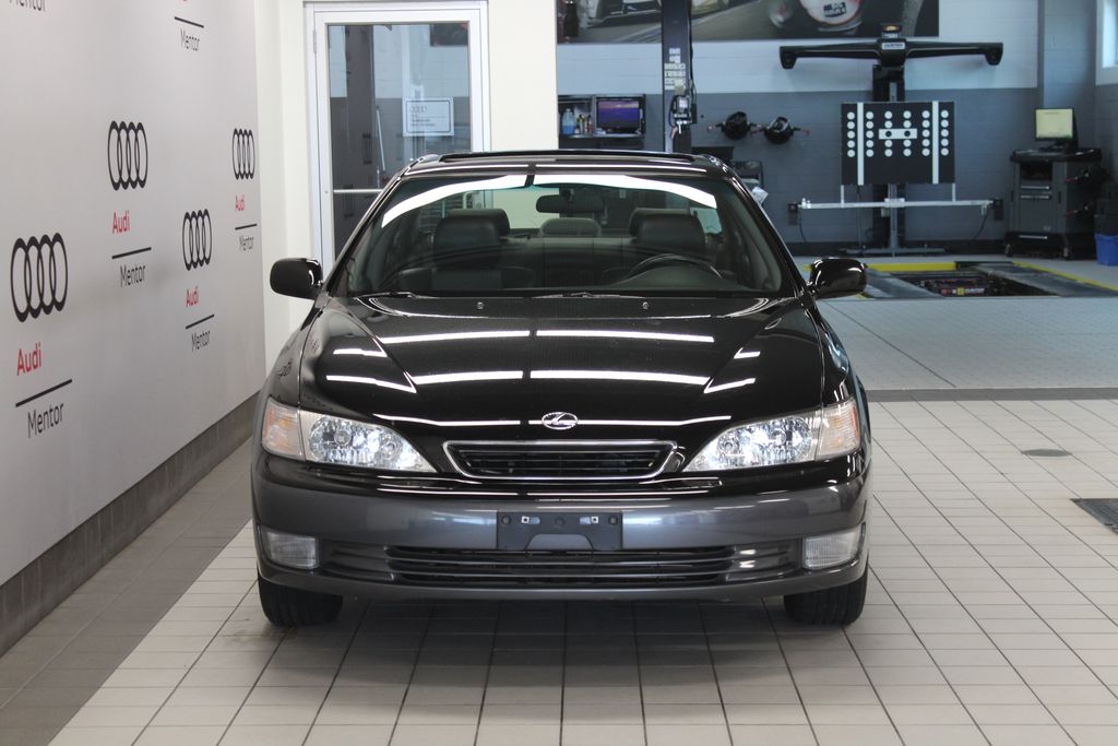 Thumbnail: 1997 Lexus ES - 9